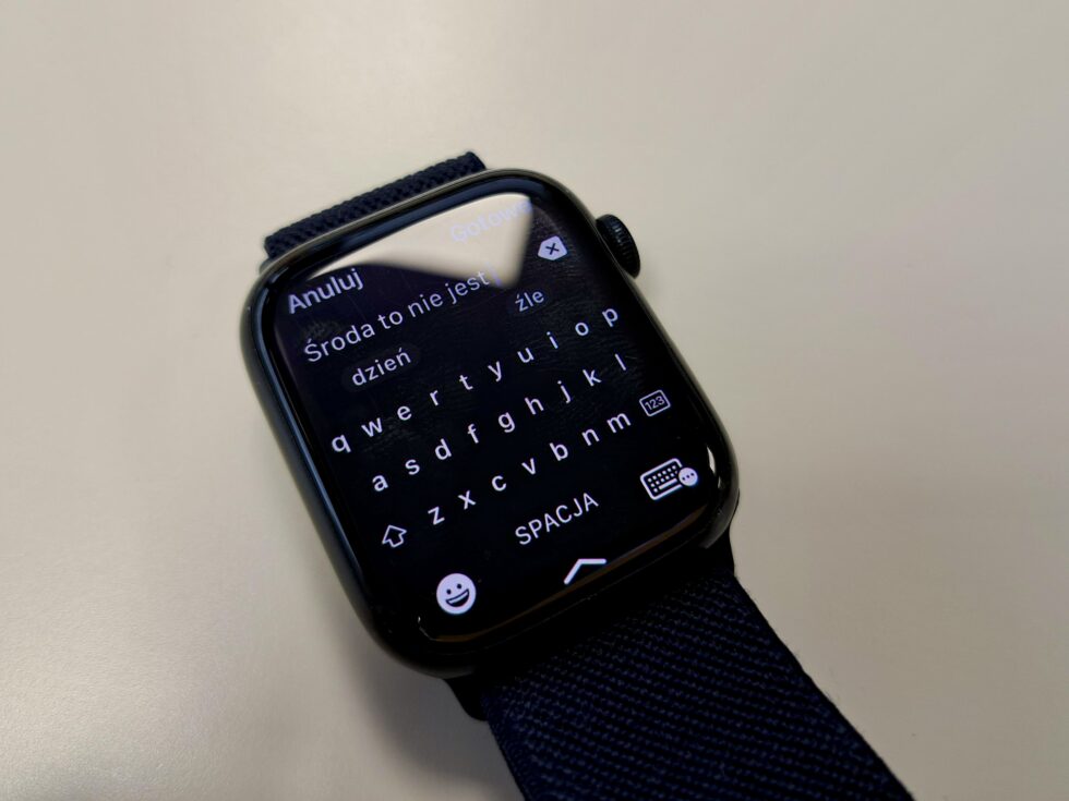 Polski słownik w Apple Watch w watchOS 26