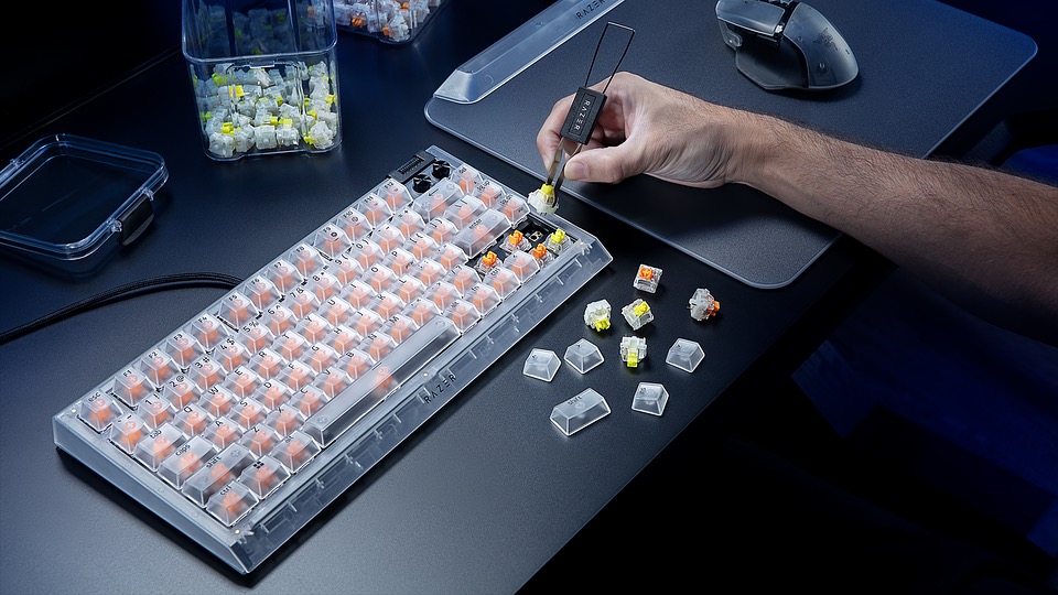 Razer Phantom White Collection
