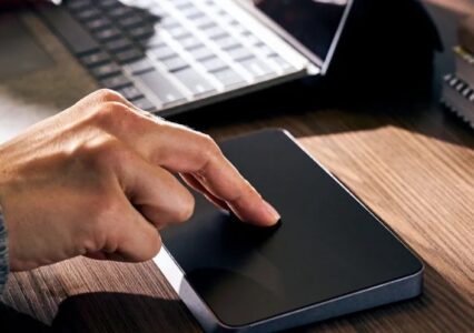 Masz Windowsa, ale zazdrościsz Apple Magic Trackpada? Już nie musisz bo jest HyperSpace Trackpad Pro