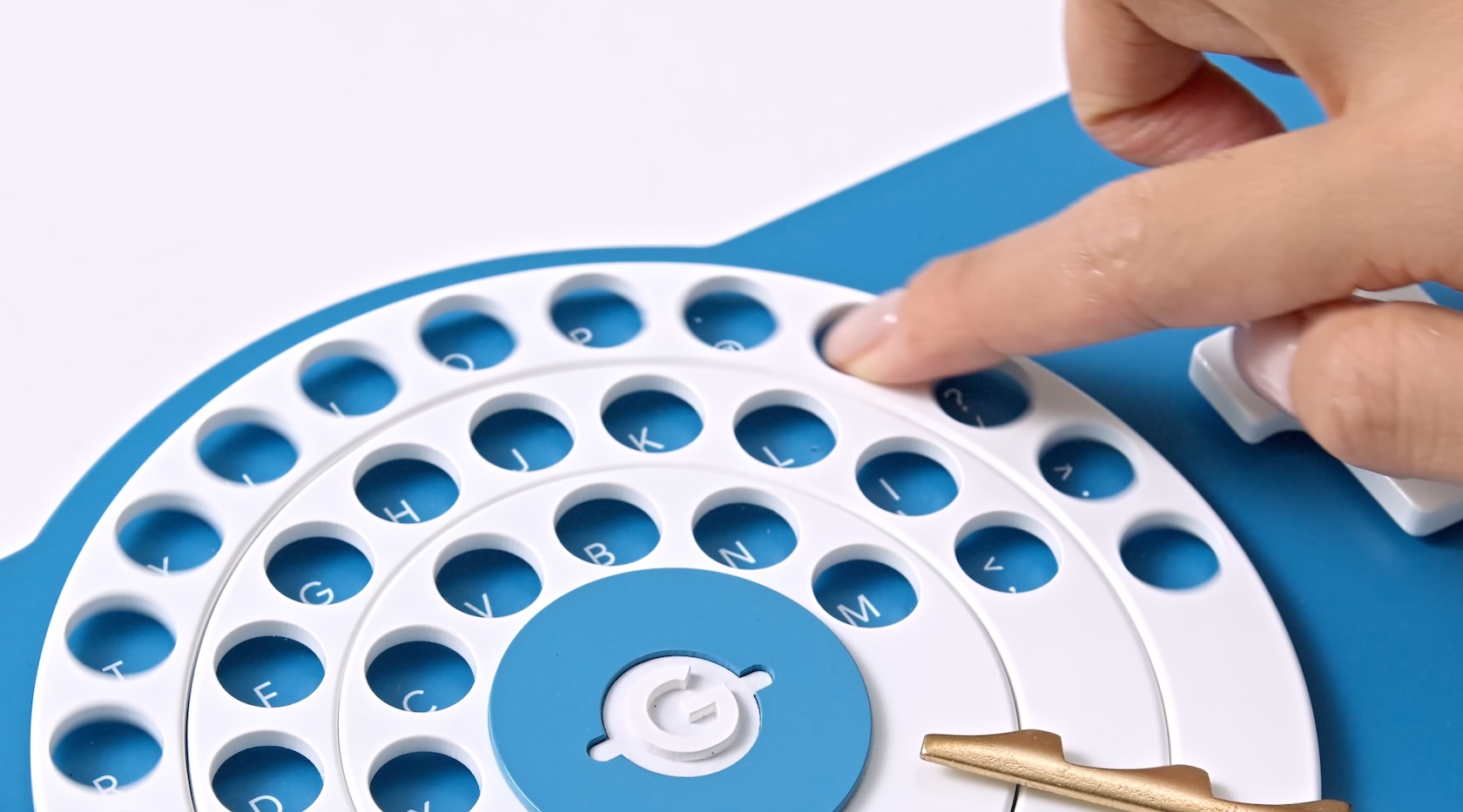 Google zrobiło klawiaturę z obrotową tarczą wyboru jak w starym telefonie 6 Google Gboard