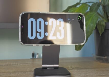 Pożegnaj się z bałaganem na biurku. Satechi 3w1 zadba o porządek i moc. Recenzja bezprzewodowej ładowarki