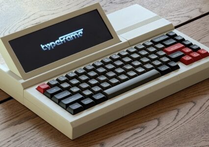 Typeframe PX-88 – cyberdeck i maszyna do pisania, zasilana Raspberry Pi, którą zrobisz sobie sam!