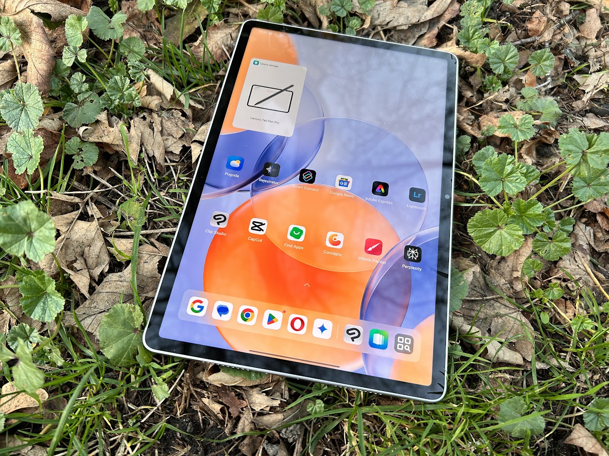 Lenovo zakłada czapkę św. Mikołaja i serwuje świetne promocje na święta. To laptopy, tablet i konsola Legion Go S SteamOS 15 lenovo6