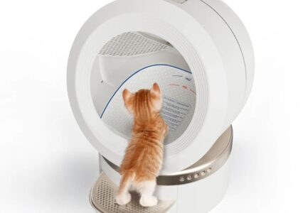 MOVA serwuje kuwetę dla kota. Na start promocje, które obejmują również inne urządzenia dla zwierzaków