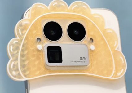 Polski akcent realme GT 8 Pro, czyli obudowa z pierogiem, cebulą i maluchem