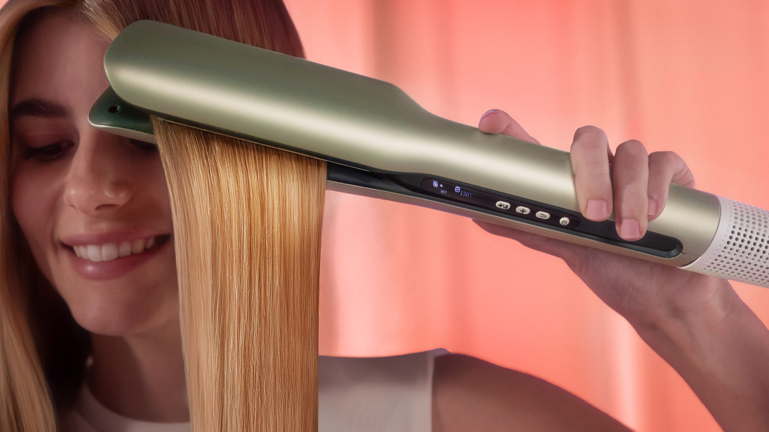 Prezentownik dla każdego i w świetnych cenach z wideorejestratorami Prido, Air Fryerem i lokówką Cecotec oraz drogowym hitem od TomTom 29 A01 EU01 100990 Air Lisse Olive HL 09 scaled