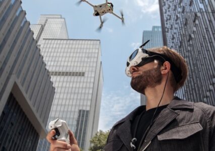 Antigravity A1 już jest! Zobacz co oferuje pierwszy konsumencki dron 360