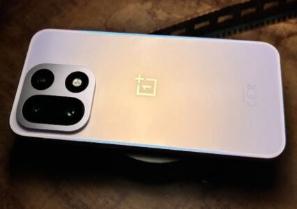 OnePlus 15 to wiele zmian w stosunku do OnePlus 13 – sprawdzamy , czy na dobre (pierwsze wrażenia)