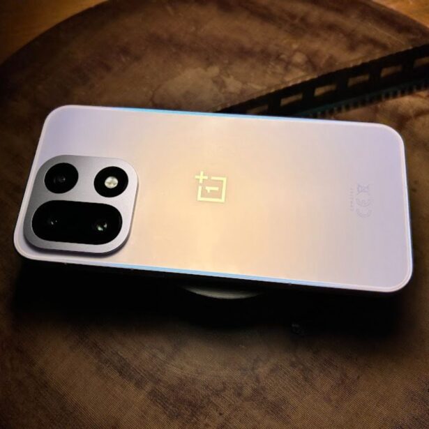 Xiaomi 17 Ultra z datą premiery i renderami. Chiński debiut jeszcze w tym roku 5 OnePlus 15 to wiele zmian w stosunku do OnePlus 13 – sprawdzamy , czy na dobre (pierwsze wrażenia)