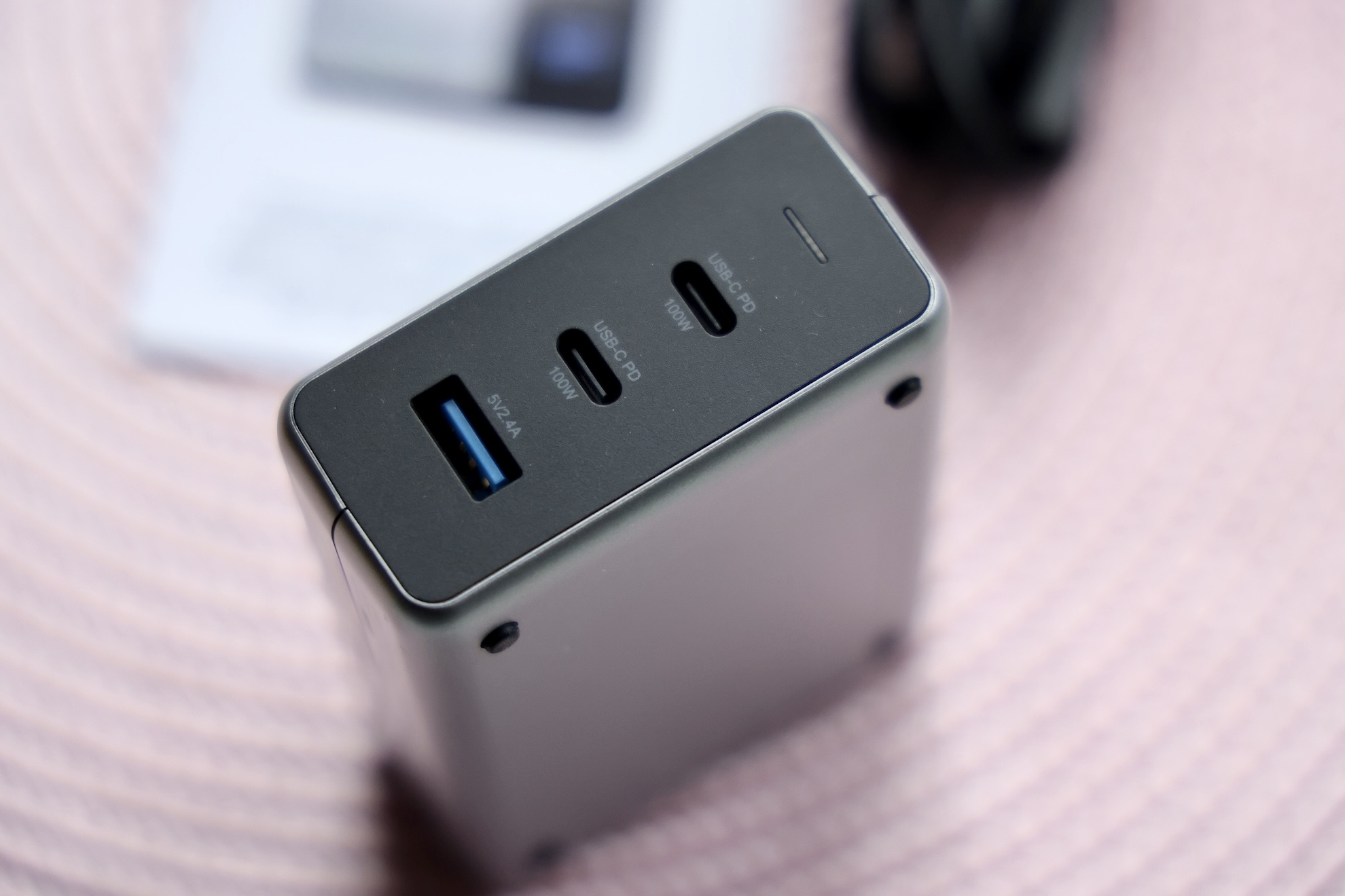 Satechi 100W USB-C PD GAN Compact Charger