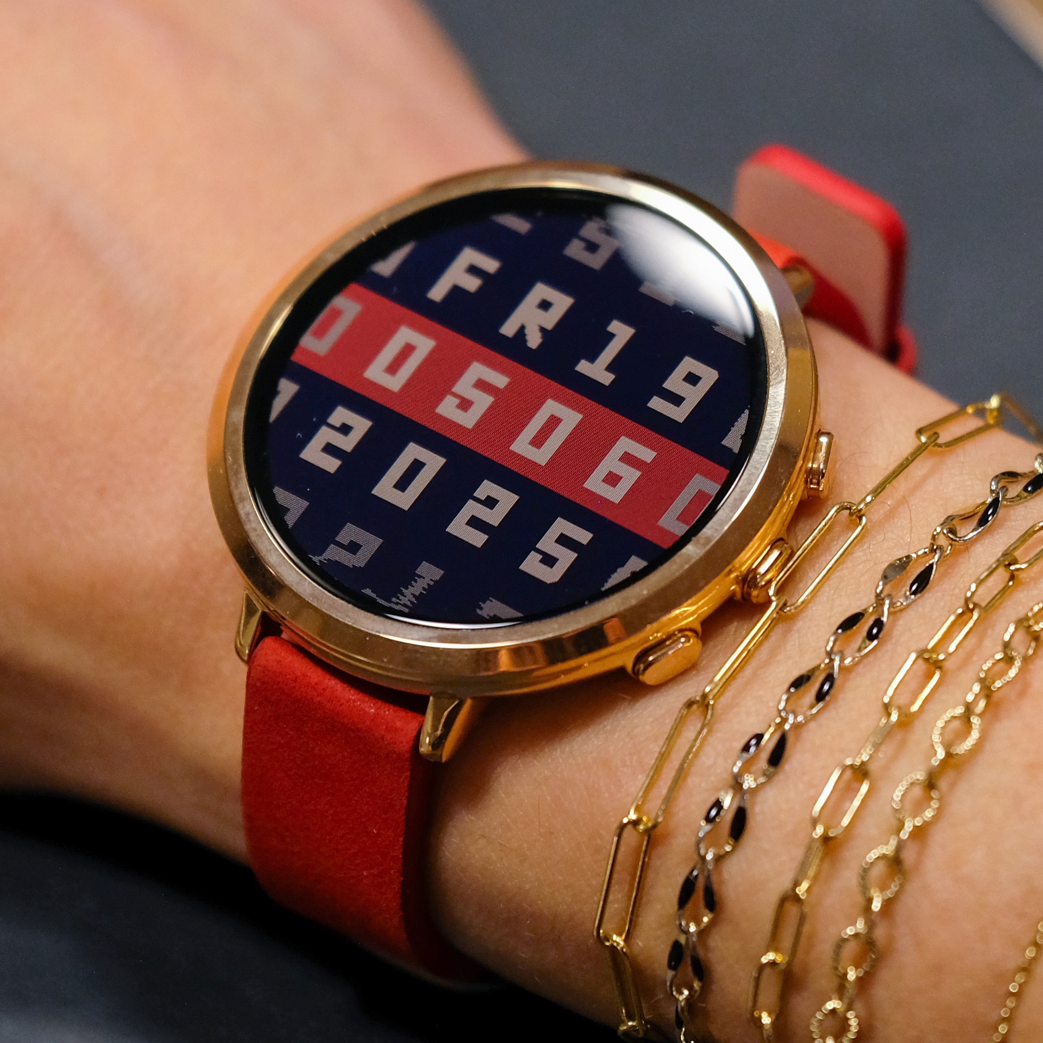 Debiutuje Pebble Round 2 - nadal z wyświetlaczem E Ink, ale za to bardziej stylowym 11 Pebble Round 2