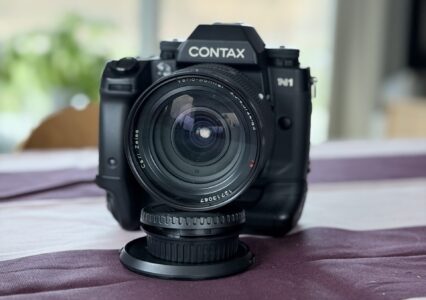 Fotografia analogowa taka fajna? Oto 10 aparatów, na których utopiliśmy pieniądze