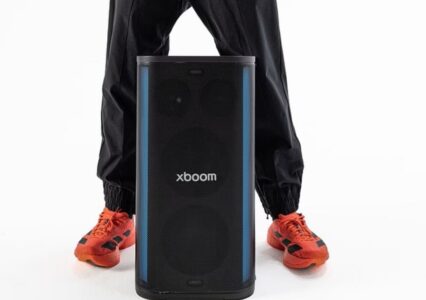 LG i Will.i.am pokazują nowe głośniki. Xboom Stage 501 potrafi usuwać wokal z piosenek, to idealny sprzęt karaoke