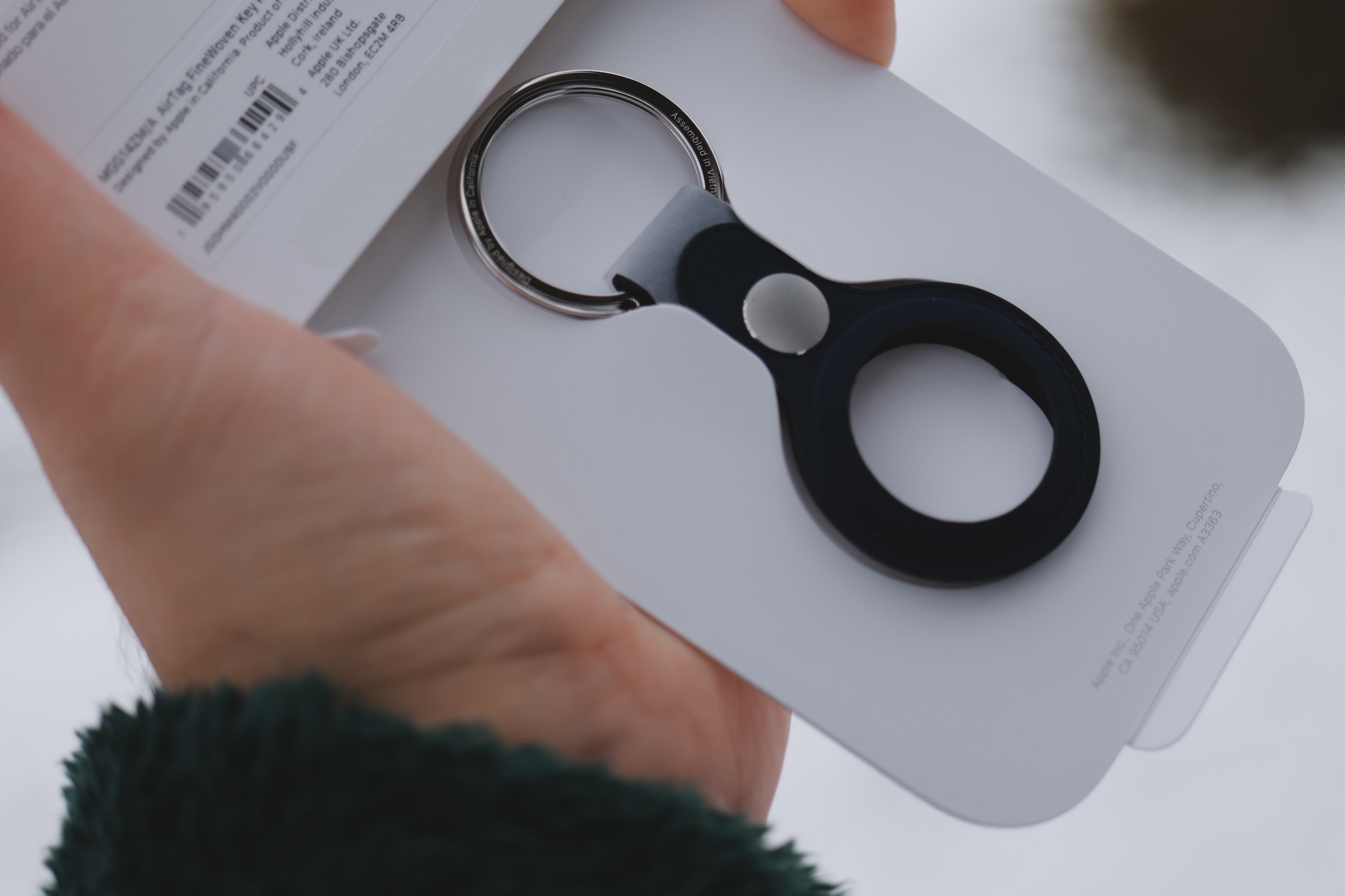 Apple AirTag 2 i etui FineWoven Key Ring