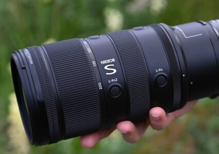 Nikon pokazał NIKKOR Z 70-200mm f/2.8 VR S II – jeszcze ostrzejszy, lżejszy i szybszy reporterski zoom