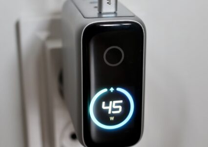 Anker Charger (140W, 4-Port, PD 3.1) – zasilacz ostateczny dla MacBooka i każdego smartfona