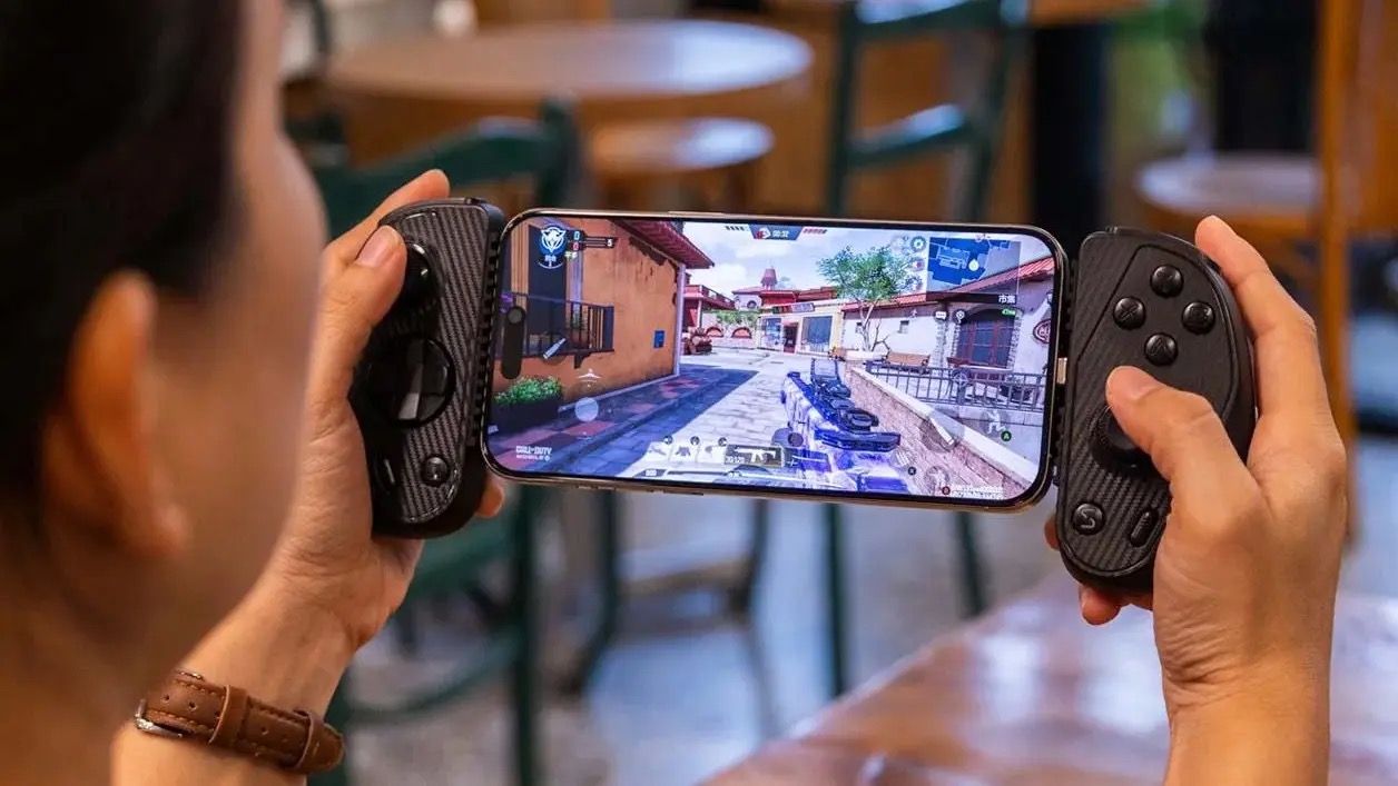 Serafim S3 - pad do smartfonu, który zaskakuje efektem Halla i darmowym Fallout76 w zestawie 5 Serafirm S3 gamepad do smartfona