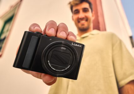 Panasonic odświeża swój kieszonkowy aparat dla podróżników. Poznajcie LUMIX TZ300