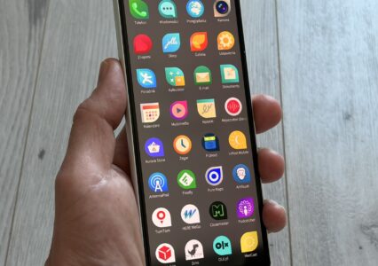 SailfishOS na Xperii 10 V to ciekawe demo, ale nie róbcie tego. Musimy poczekać na Jolla Phone
