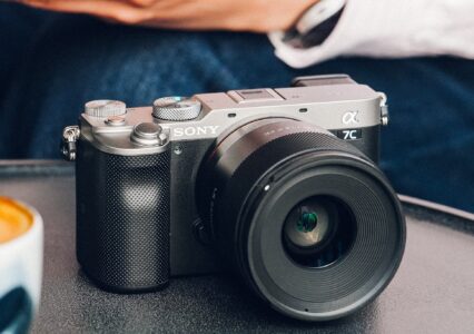 Samyang AF 35 mm F1.8 P FE – nowy, lekki obiektyw dla aparatów Sony
