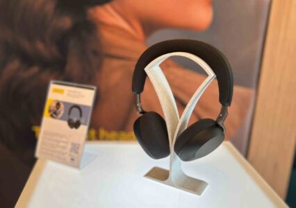 Jabra Evolve3 85 oraz Evolve3 75 z polską premierą. To słuchawki łączące pracę biurową z rozrywką