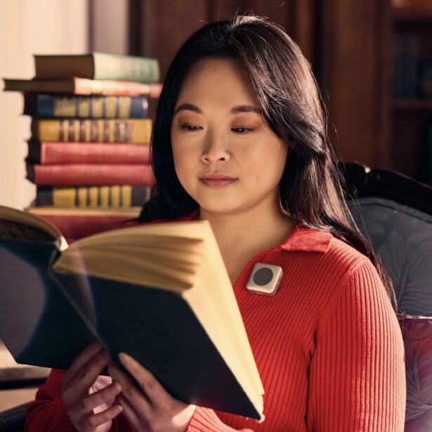 Button to kolejna przypinka z chatem AI. Stworzyli ją kolejni byli pracownicy Apple, ale tym razem to działa!