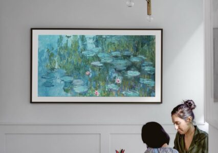 Samsung Art Store wprowadza na salony 22 obrazy Tamary Łempickiej, naszej królowej Art déco