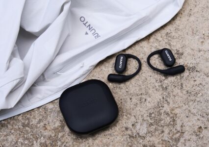 Zadebiutował Suunto Spark. Słuchawki open-ear, które są wygodne, dobrze grają i zmierzą motorykę Twojego biegu!