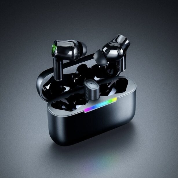 Razer Hammerhead V3 HyperSpeed – douszne słuchawki dla graczy z dodatkowym adapterem 2,4 GHz oraz BT 6.0
