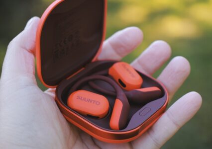 Suunto Spark – otwarte słuchawki do biegania, które całkowicie mnie zaskoczyły sportowymi funkcjami