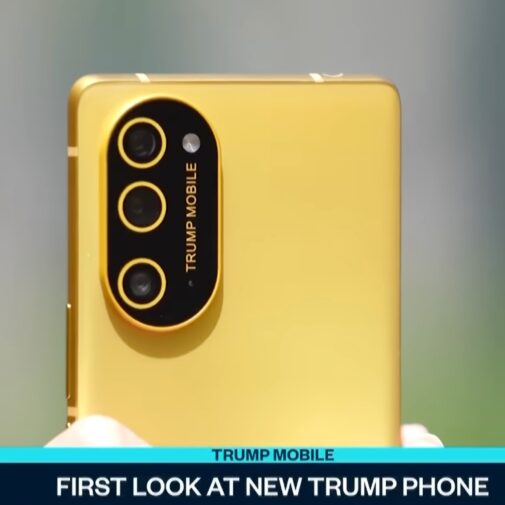 Złoty smartfon Trump T1