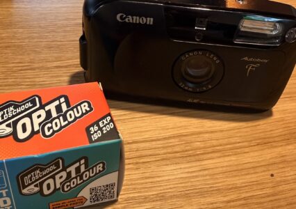 Przeczytaj nowy wpis na Rozładowani.pl: Canon Autoboy F – świetny kompakt z jednym trybem, który… zepsuł mi zdjęcia #analoglife