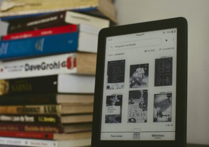 Czytniki ebooków staną się bardziej smart. E Ink i MediaTek pogłębiają współpracę by dać nam więcej AI