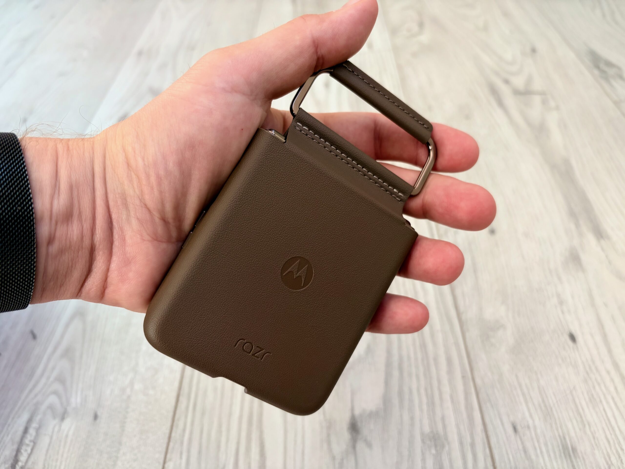 To powinna być klapka idealna. Recenzja Motoroli razr 70 ultra 60 Motorola razr 70 ultra etui