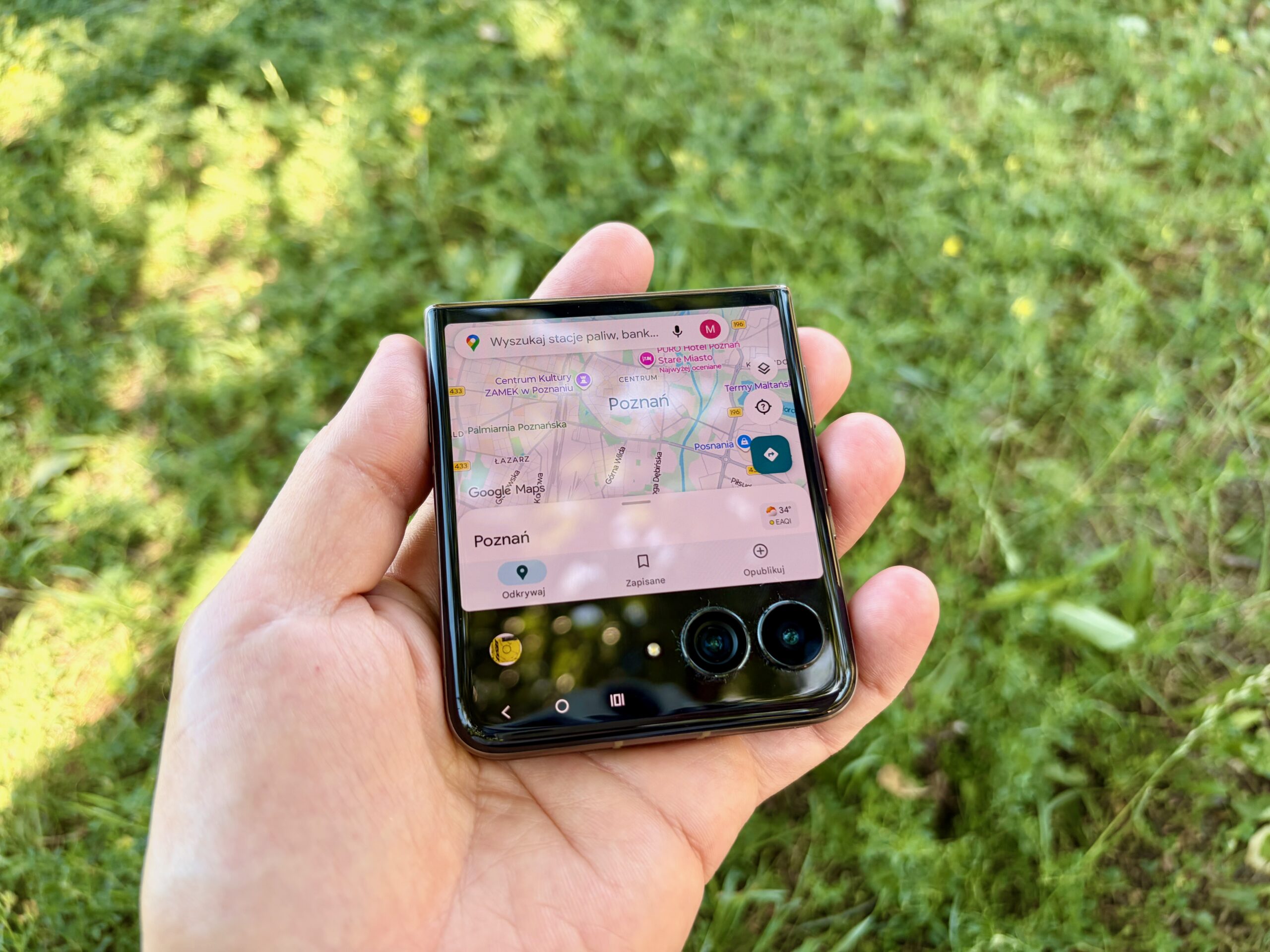 To powinna być klapka idealna. Recenzja Motoroli razr 70 ultra 66 Motorola razr 70 ultra Google Maps na zewnętrznym ekranie