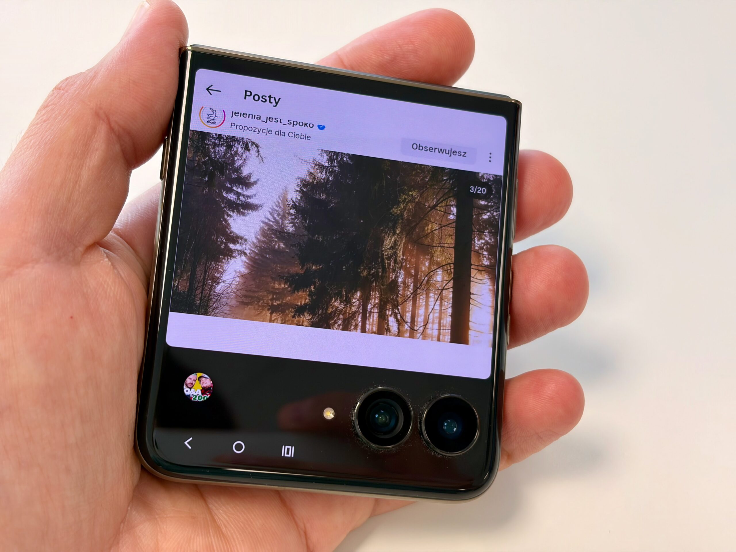To powinna być klapka idealna. Recenzja Motoroli razr 70 ultra 67 Motorola razr 70 ultra Instagram na zewnętrznym ekranie