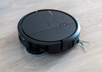 iRobot Roomba Plus 575 Combo jest mały i tani, a sprząta bardzo dobrze