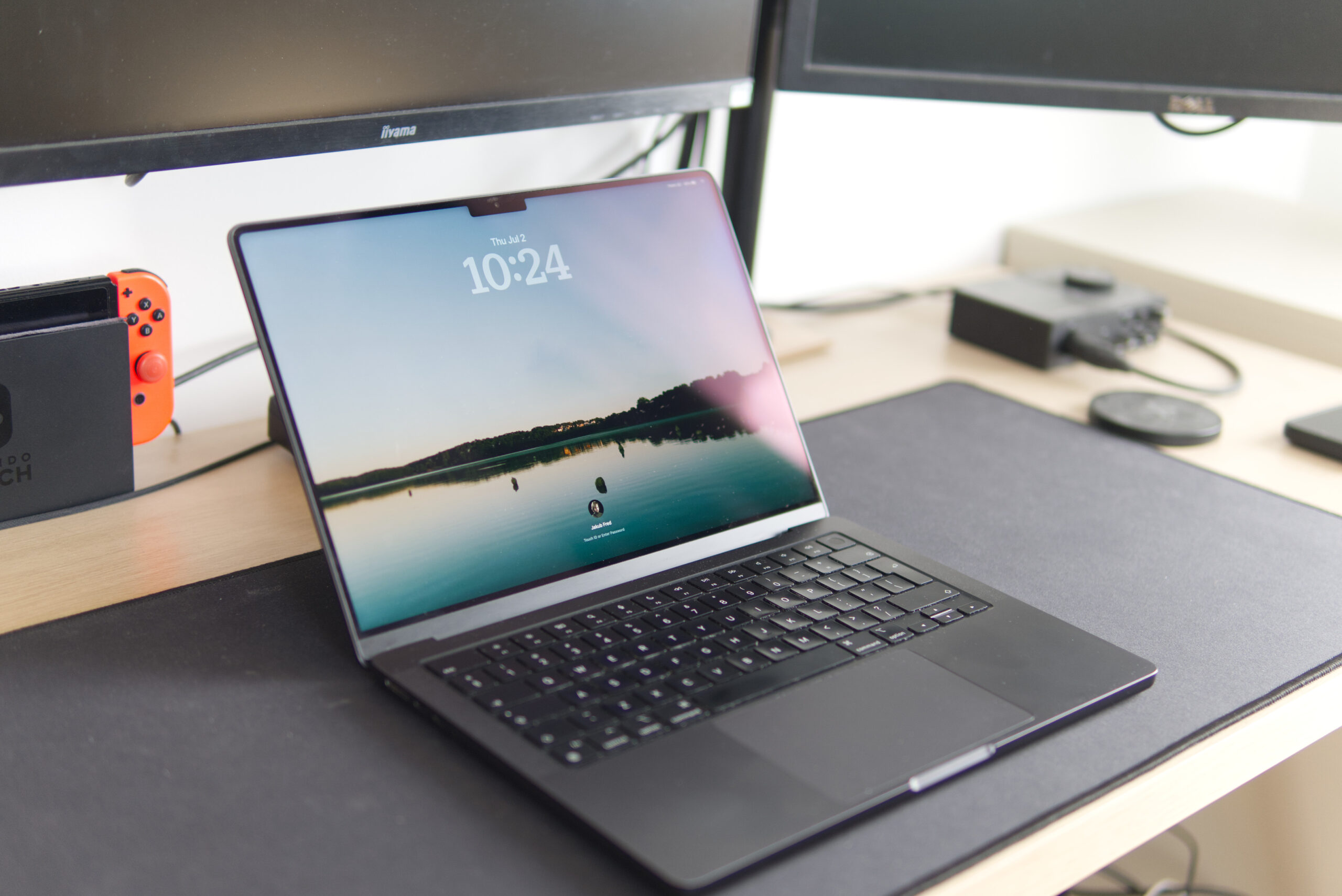 MacBook Pro MacBook Pro