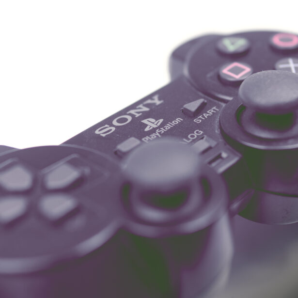 Sony zamknie PlayStation Store dla PS3 i PS Vita. Twórcy emulatorów nawołują do archiwizacji jak największej ilości danych
