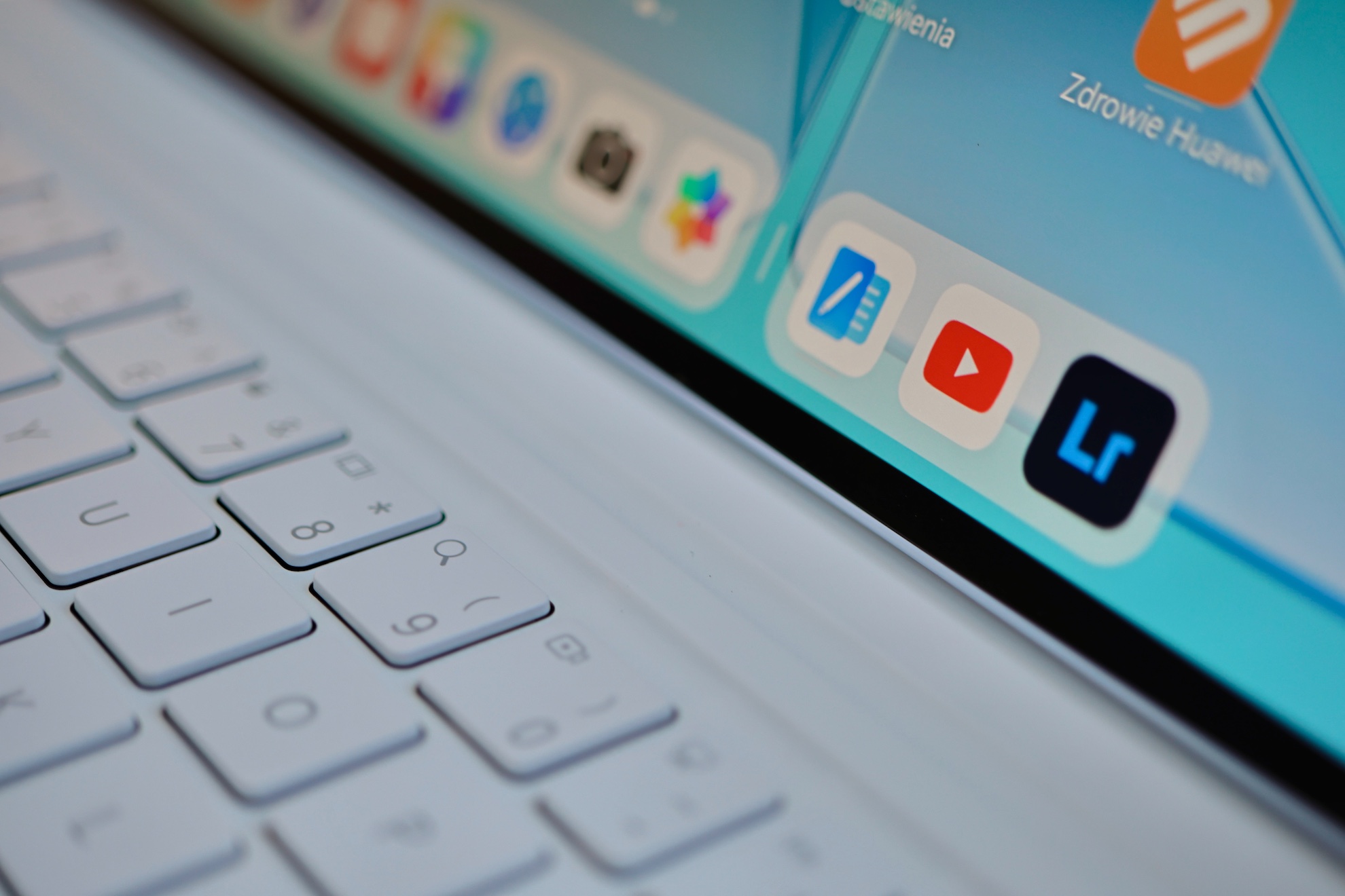 Klawiatura, rysik i matowy ekran. Tablet HUAWEI MatePad Air to przykład jak zmienia się rynek 35 HUAWEI MatePad Air