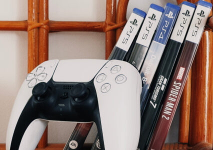PlayStation na drodze bez odwrotu – ostrzeżenie o końcu płyt w 2028 już na pudełkach PS5