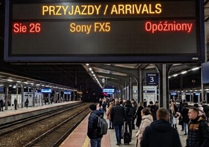 Przeczytaj nowy wpis na Rozładowani.pl: Sony FX5 łapie opóźnienie. Na horyzoncie brak nowych premier