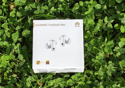 HUAWEI FreeBuds Neo są lekkie i zaskakują dźwiękiem. Pierwsze wrażenia z testów