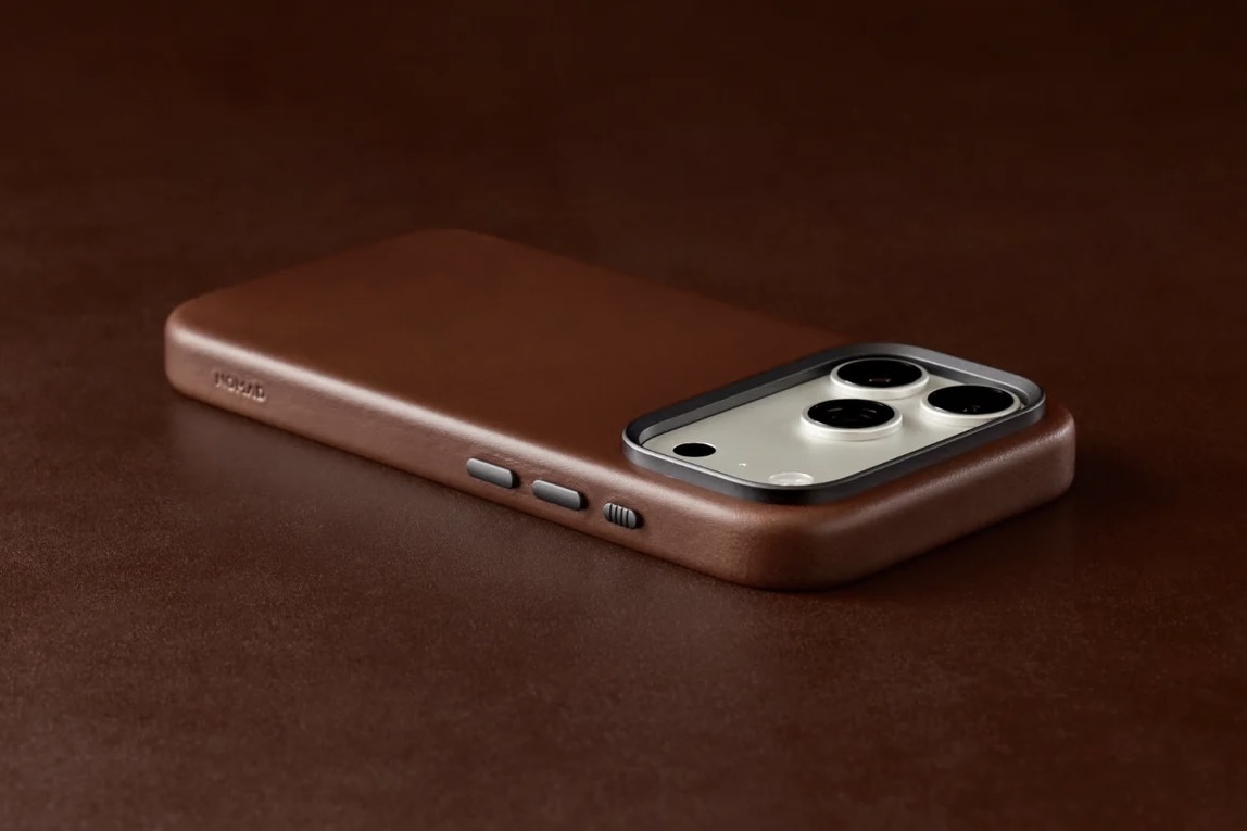 Nomad Traditional Leather Case